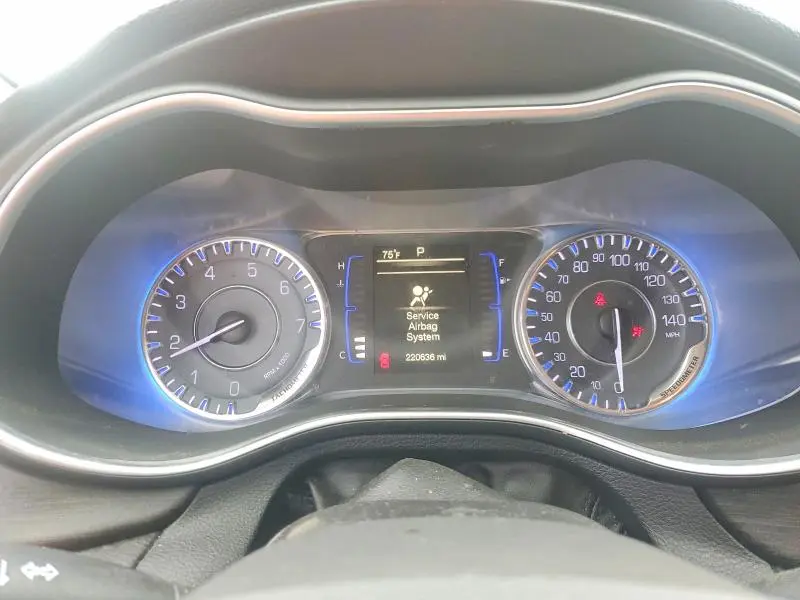 2017 CHRYSLER 200 LIMITED  