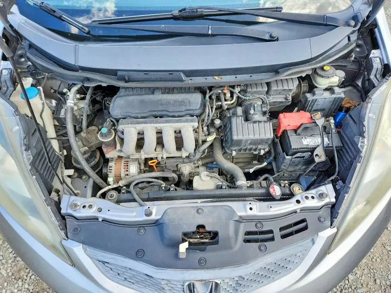 2010 HONDA FIT   