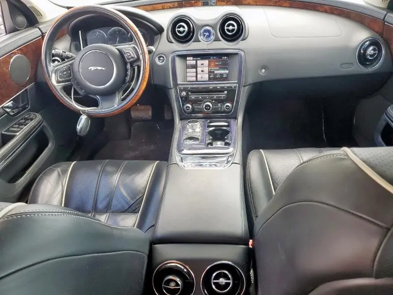 2012 JAGUAR XJL   