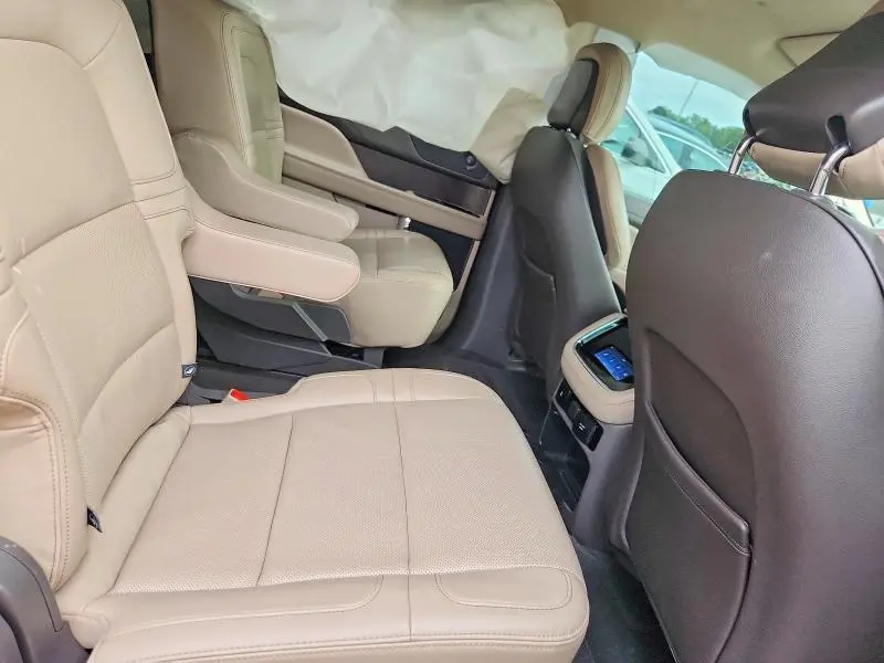 2022 LINCOLN NAVIGATOR   