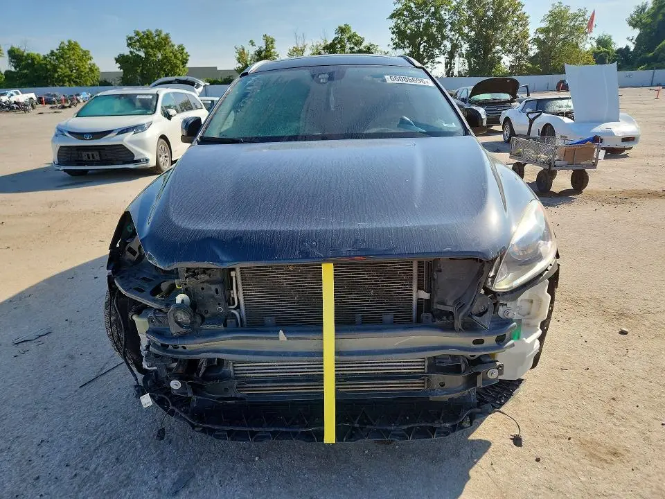 2016 VOLVO XC60 T5 PREMIER  