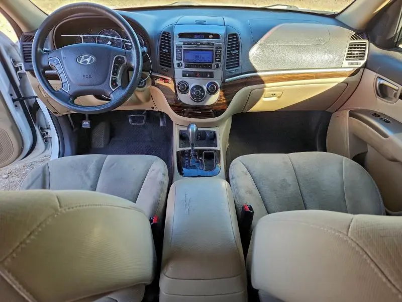 2011 HYUNDAI SANTA FE GLS  