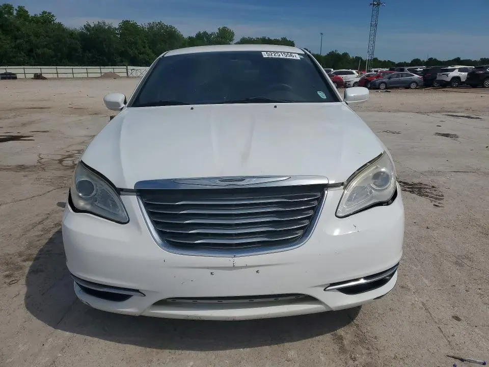 2012 CHRYSLER 200 LX  