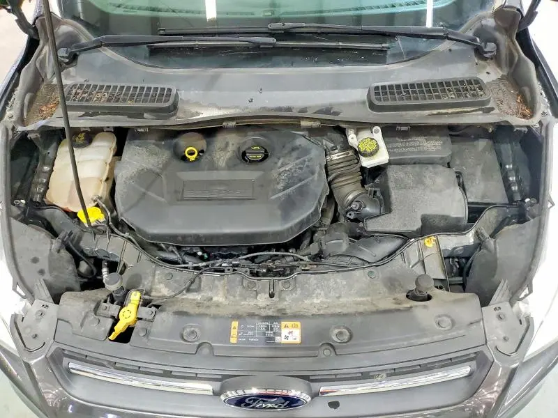 2015 FORD ESCAPE SE  
