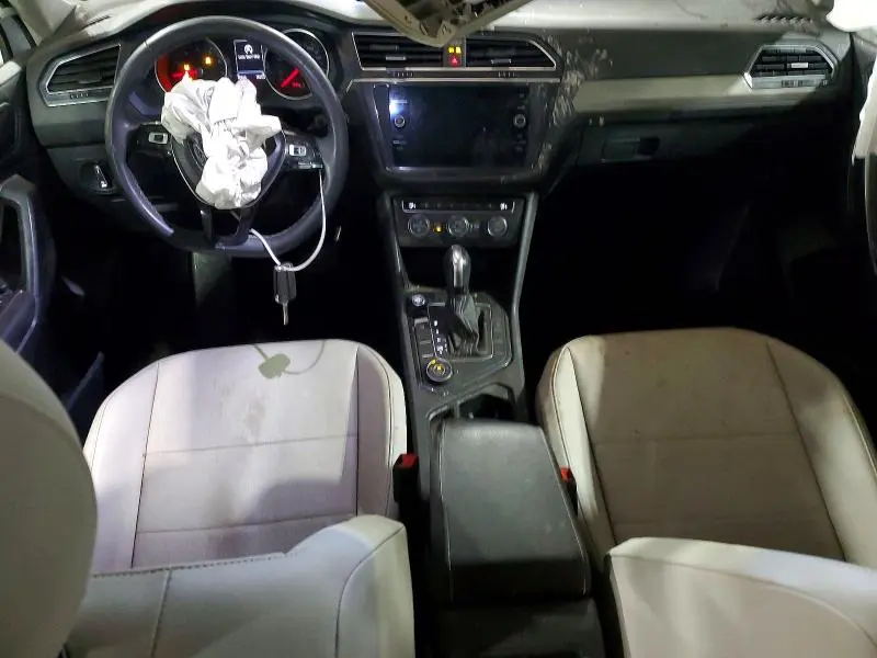 2021 VOLKSWAGEN TIGUAN SE  