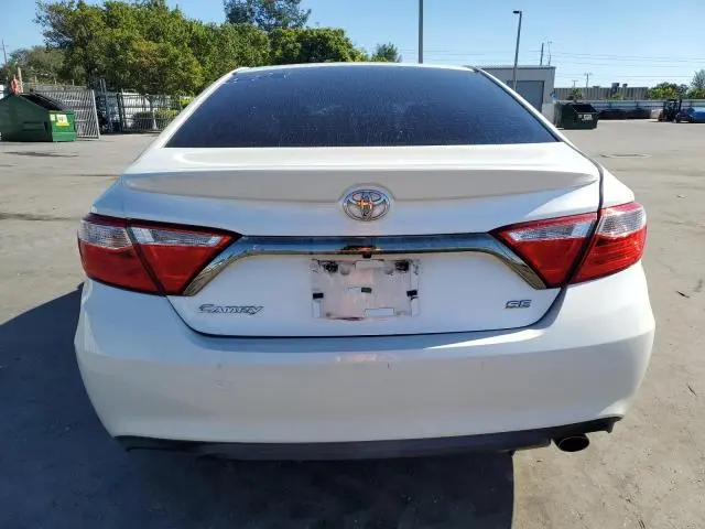 2016 TOYOTA CAMRY LE  