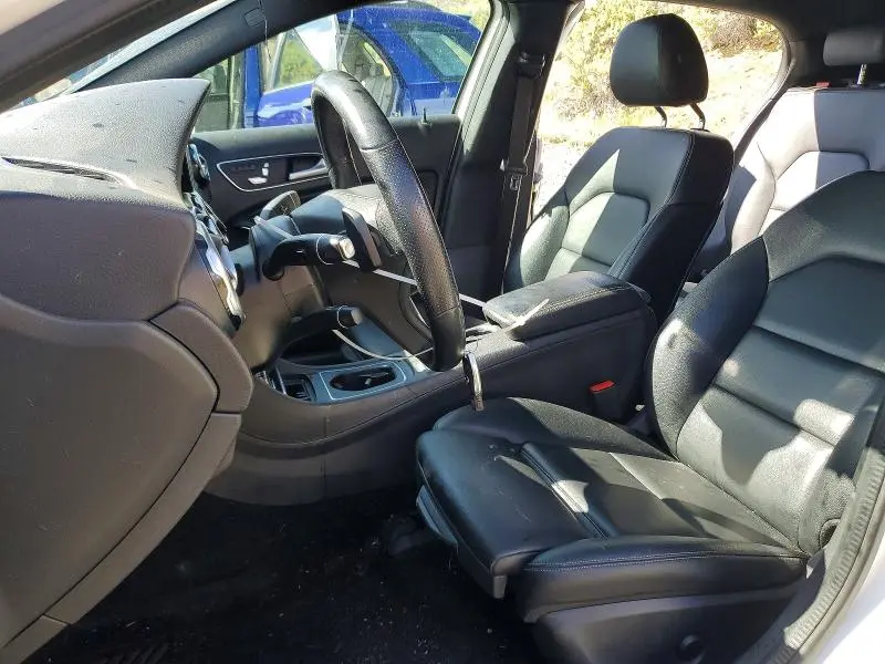 2020 MERCEDES-BENZ GLA 250  