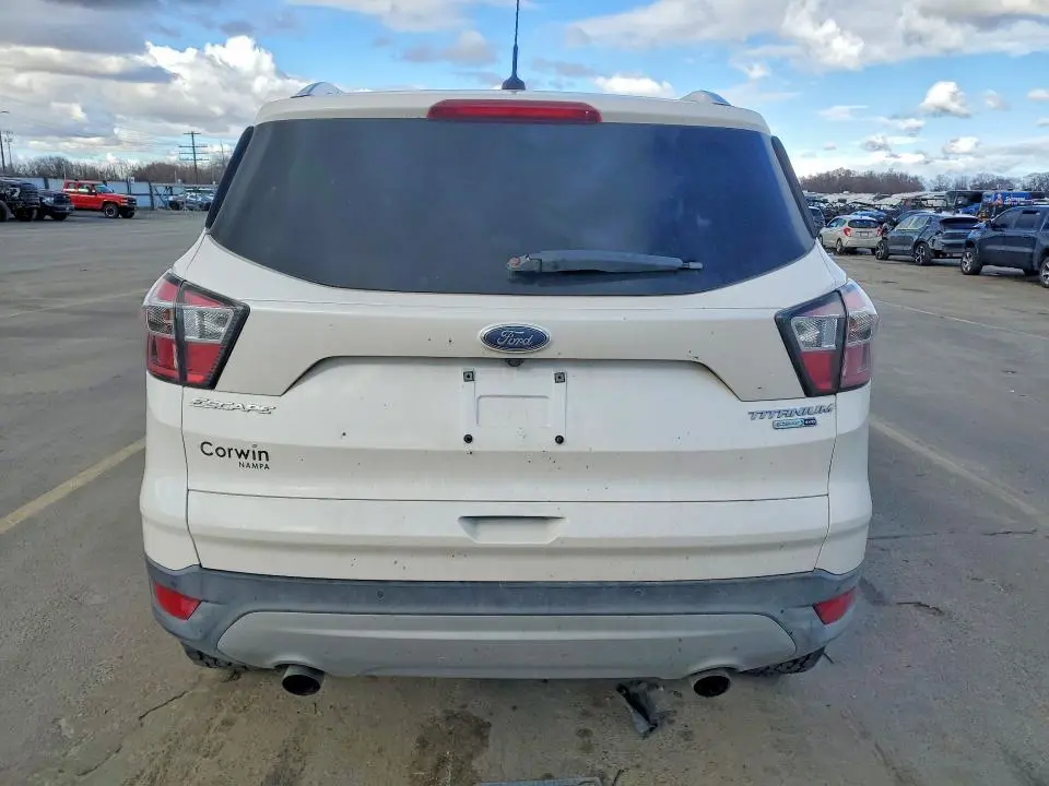 2017 FORD ESCAPE TITANIUM  