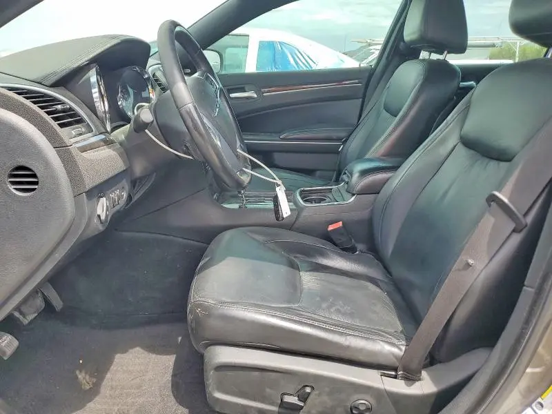 2011 CHRYSLER 300 LIMITED  