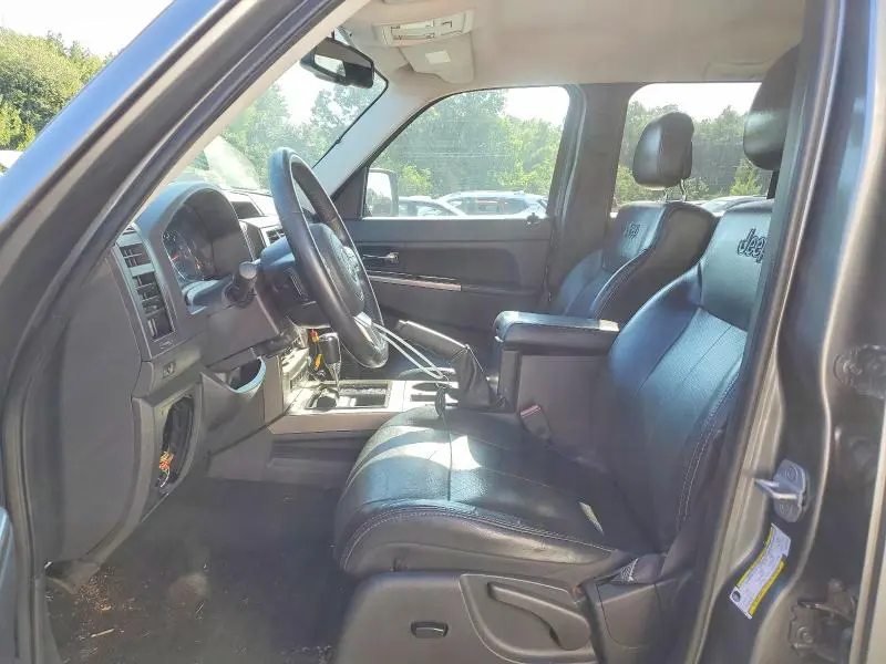 2012 JEEP LIBERTY JET  