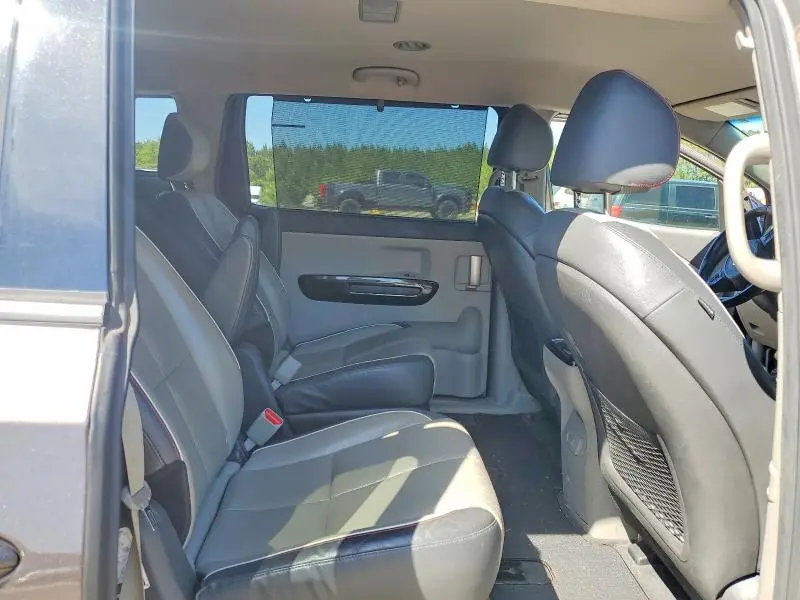 2016 KIA SEDONA SX  