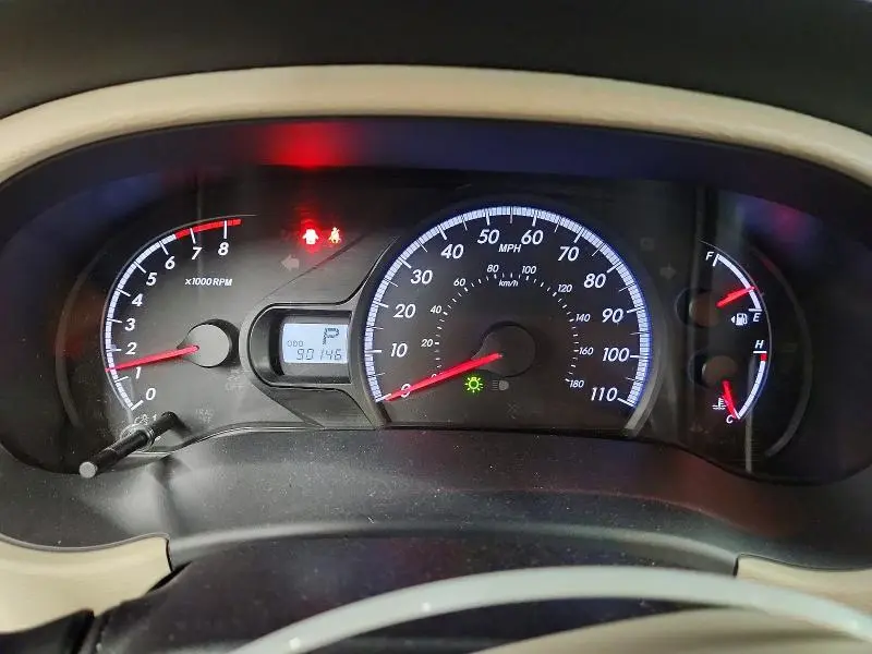 2014 TOYOTA SIENNA LE  