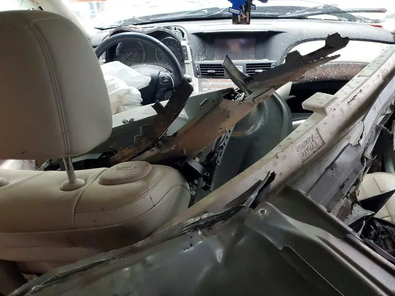 2015 INFINITI Q70L 5.6  