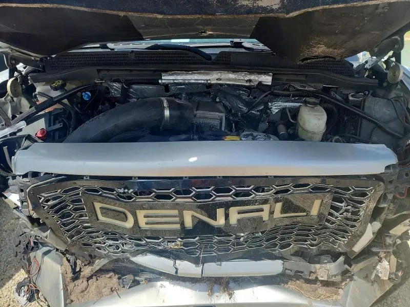 2018 GMC SIERRA K2500 DENALI  
