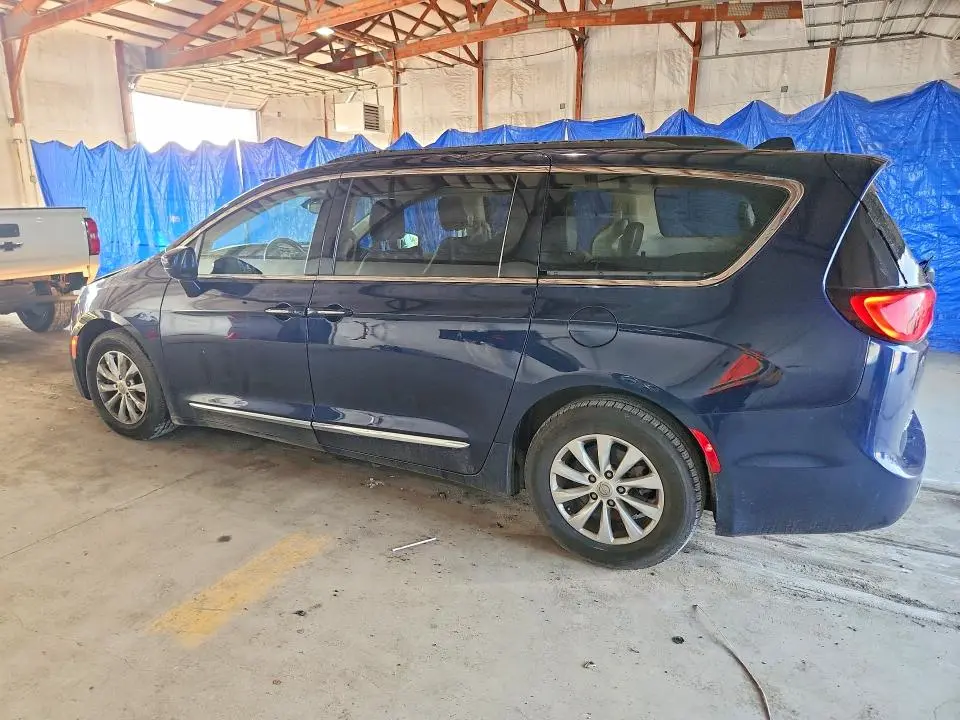 2017 CHRYSLER PACIFICA TOURING L  