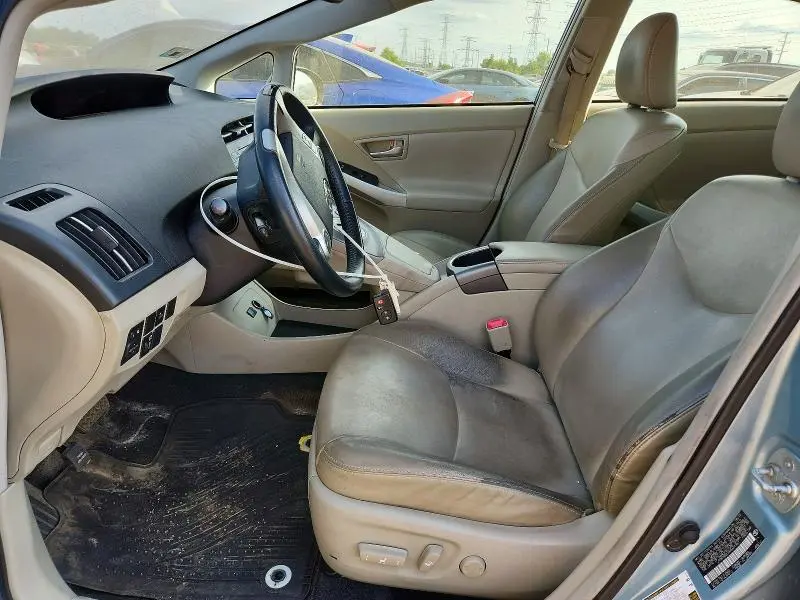 2013 TOYOTA PRIUS FOUR  