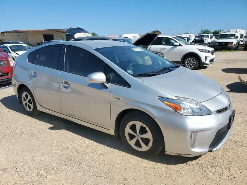 2015 TOYOTA PRIUS   