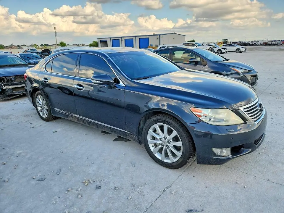 2010 LEXUS LS 460L  