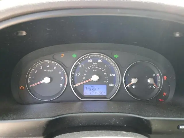 2011 HYUNDAI SANTA FE GLS  