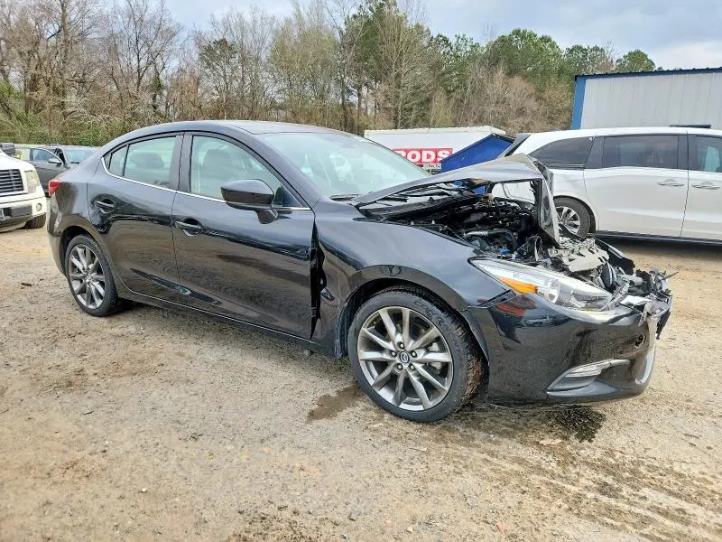 2018 MAZDA 3 TOURING  