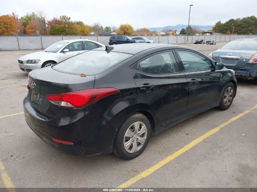 2016 HYUNDAI ELANTRA SE