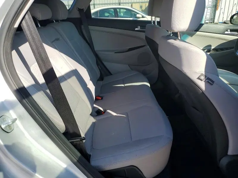 2019 HYUNDAI TUCSON SE  