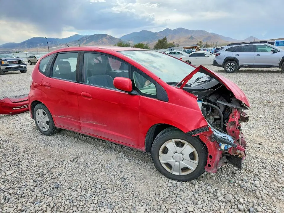 2013 HONDA FIT   
