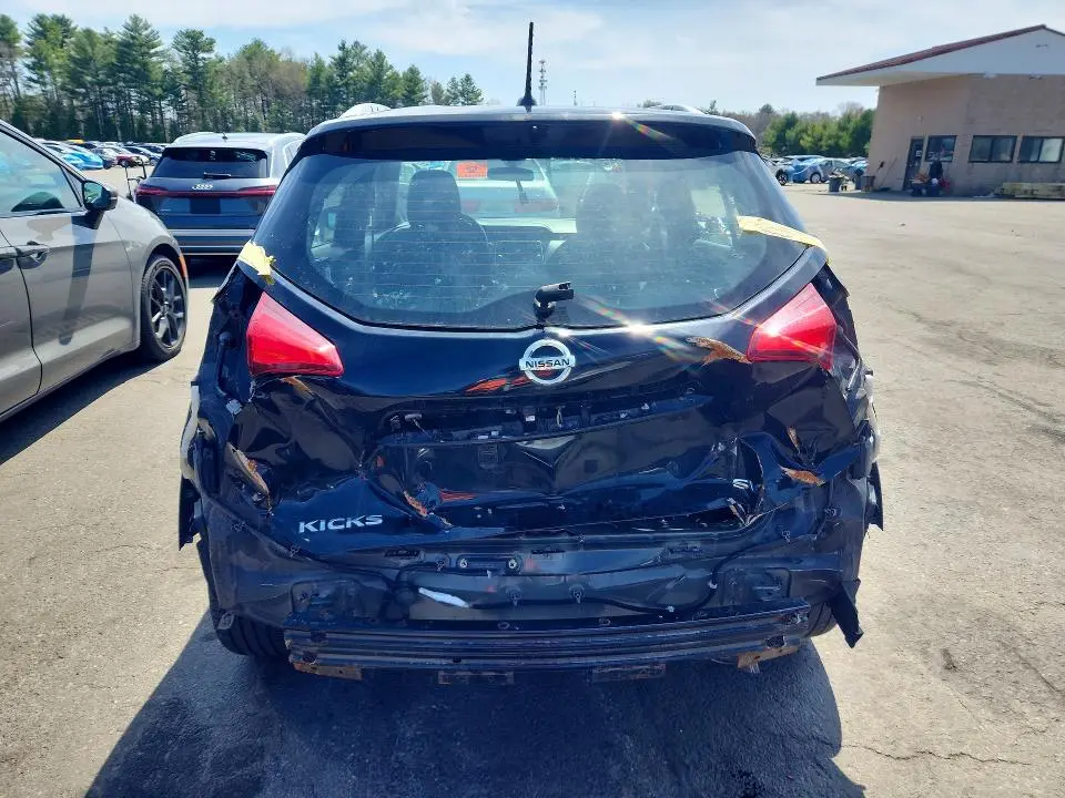 2020 NISSAN KICKS SV  