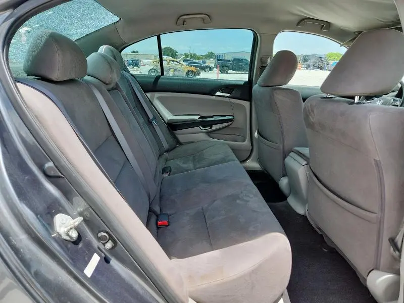 2011 HONDA ACCORD LX  