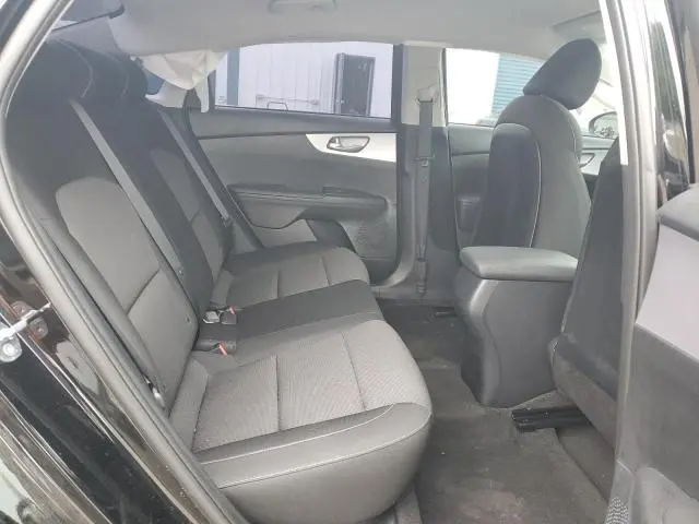 2024 KIA FORTE LX  