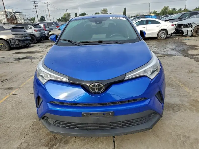 2019 TOYOTA C-HR XLE  