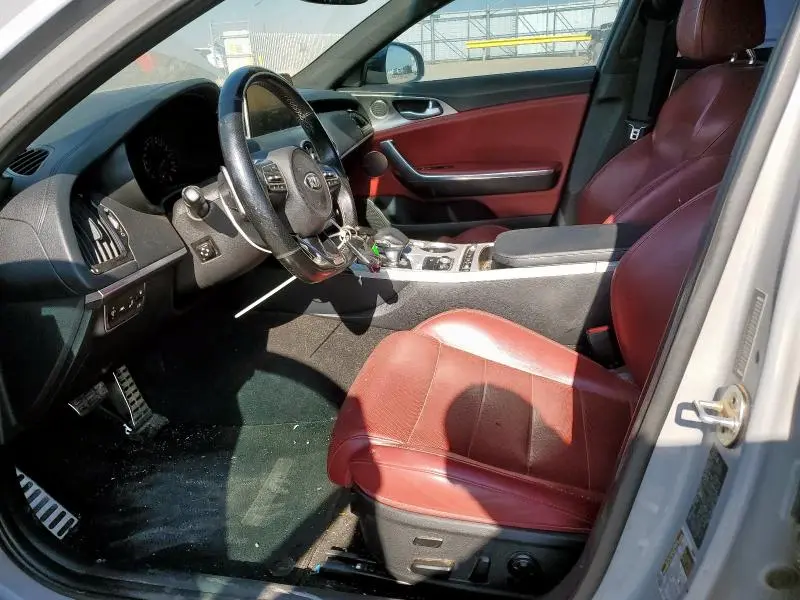 2019 KIA STINGER GT2  