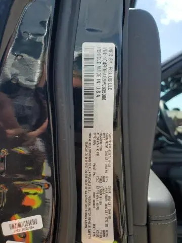 2023 DODGE DURANGO SXT  