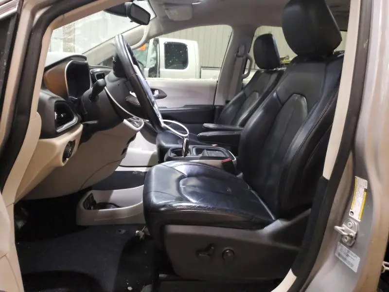 2017 CHRYSLER PACIFICA TOURING L  