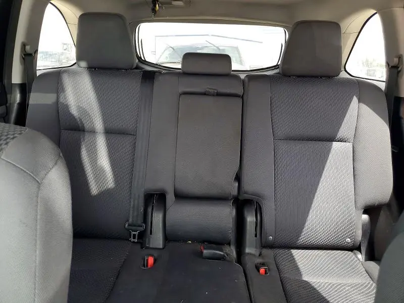 2014 TOYOTA HIGHLANDER LE  