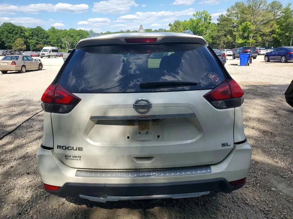 2017 NISSAN ROGUE SL  