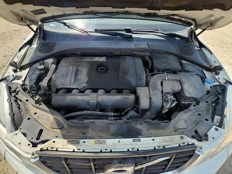 2013 VOLVO XC60 3.2  