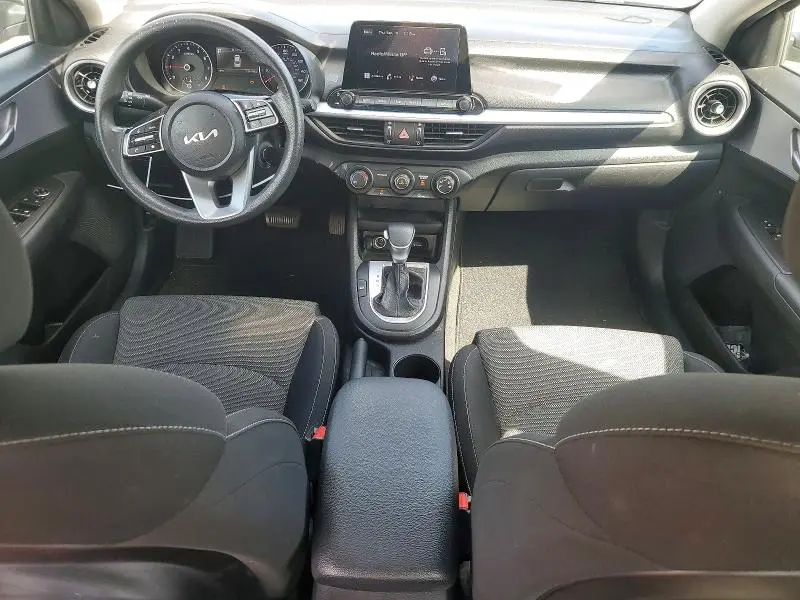 2022 KIA FORTE FE  