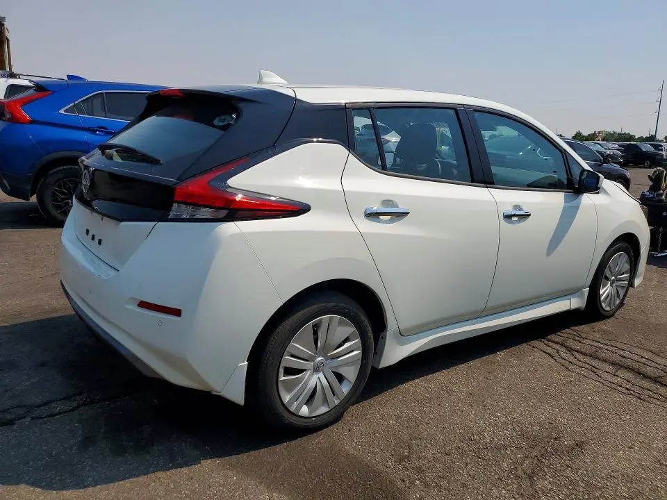 2025 NISSAN LEAF S  