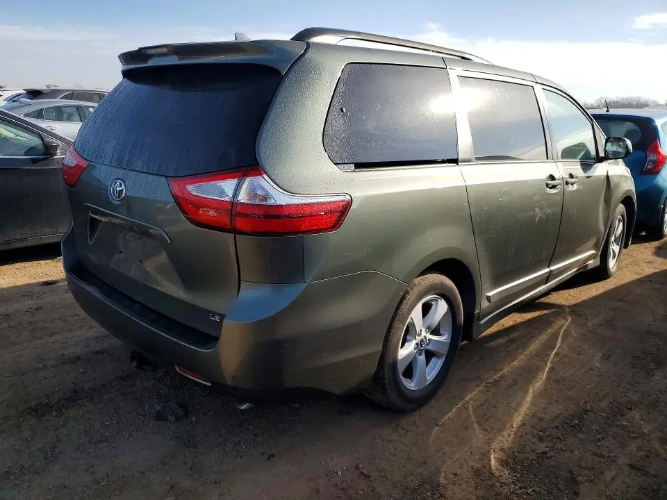 2018 TOYOTA SIENNA LE 8-PASSENGER  