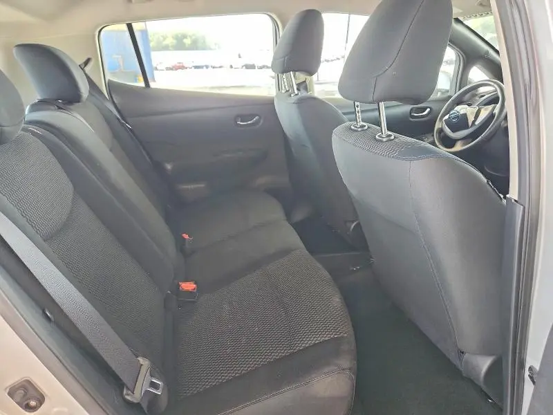 2013 NISSAN LEAF S  
