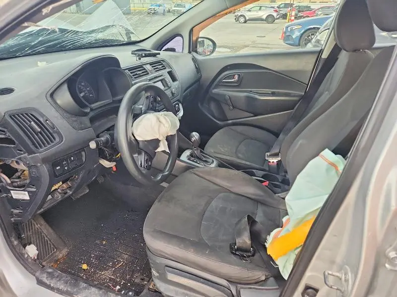 2015 KIA RIO LX  
