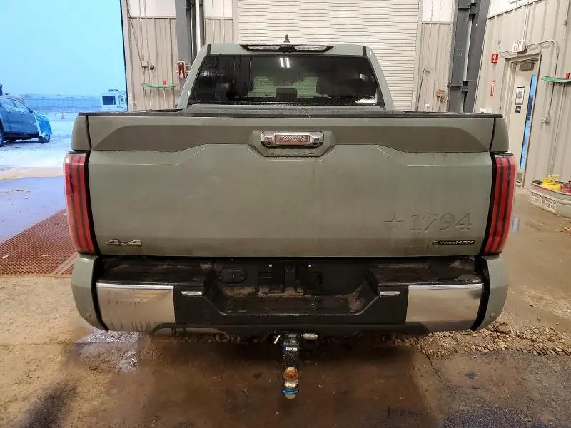 2025 TOYOTA TUNDRA CREWMAX PLATINUM  