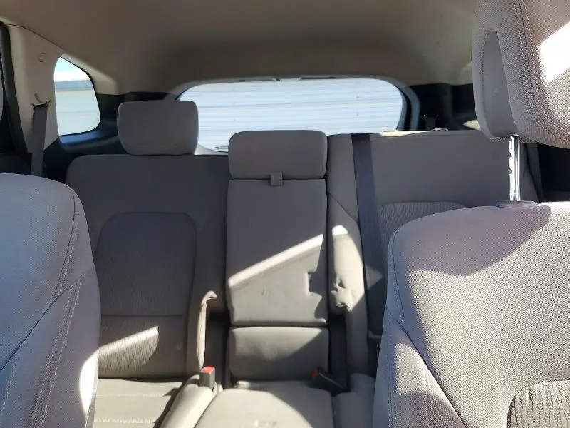 2016 HYUNDAI SANTA FE SE  