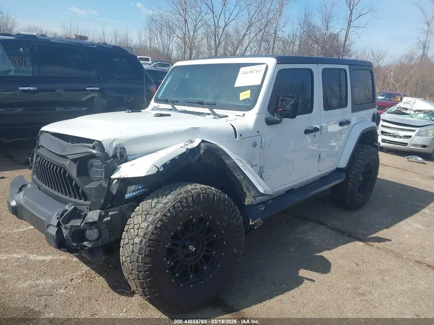 2018 JEEP WRANGLER UNLIMITED SAHARA 4X4