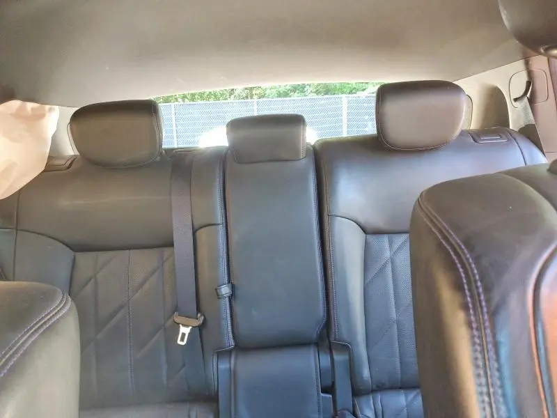 2016 INFINITI QX70 BASE  