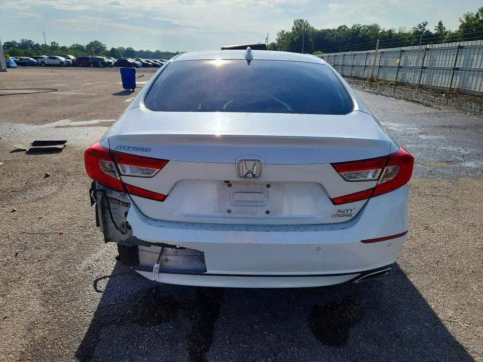 2020 HONDA ACCORD TOURING  