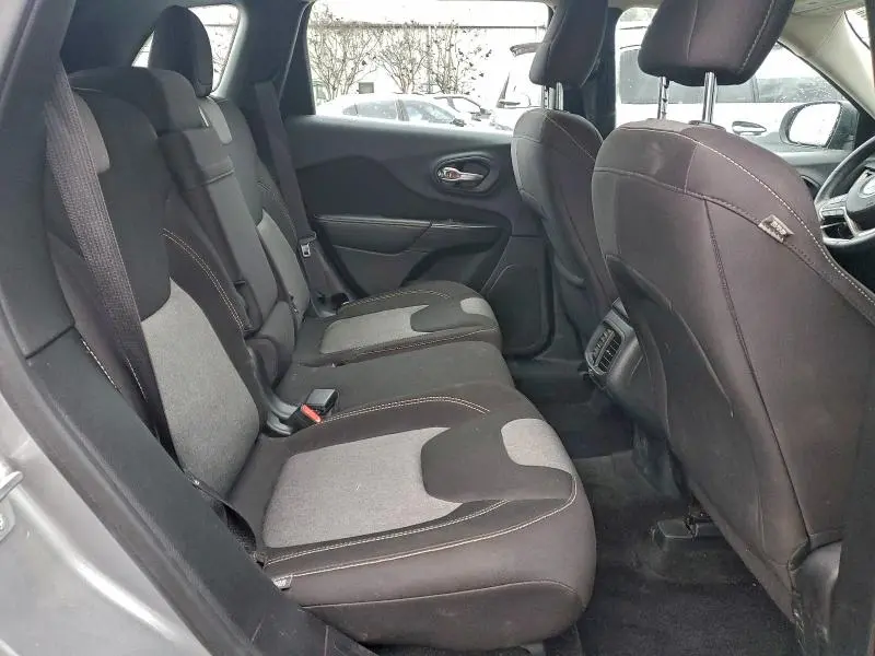 2015 JEEP CHEROKEE SPORT  