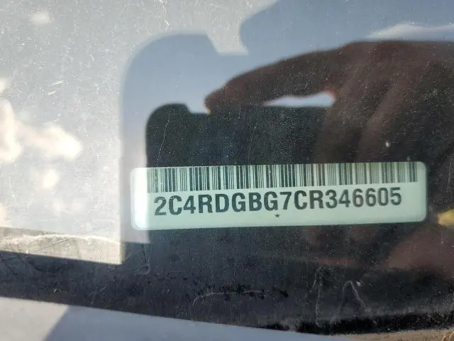 2012 DODGE GRAND CARAVAN SE  