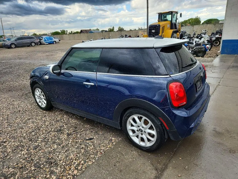 2016 MINI COOPER S  